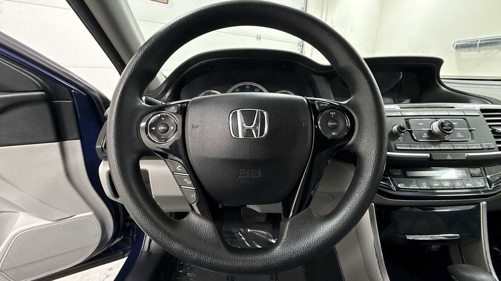 Thumbnail: 2017 Honda Accord - 16