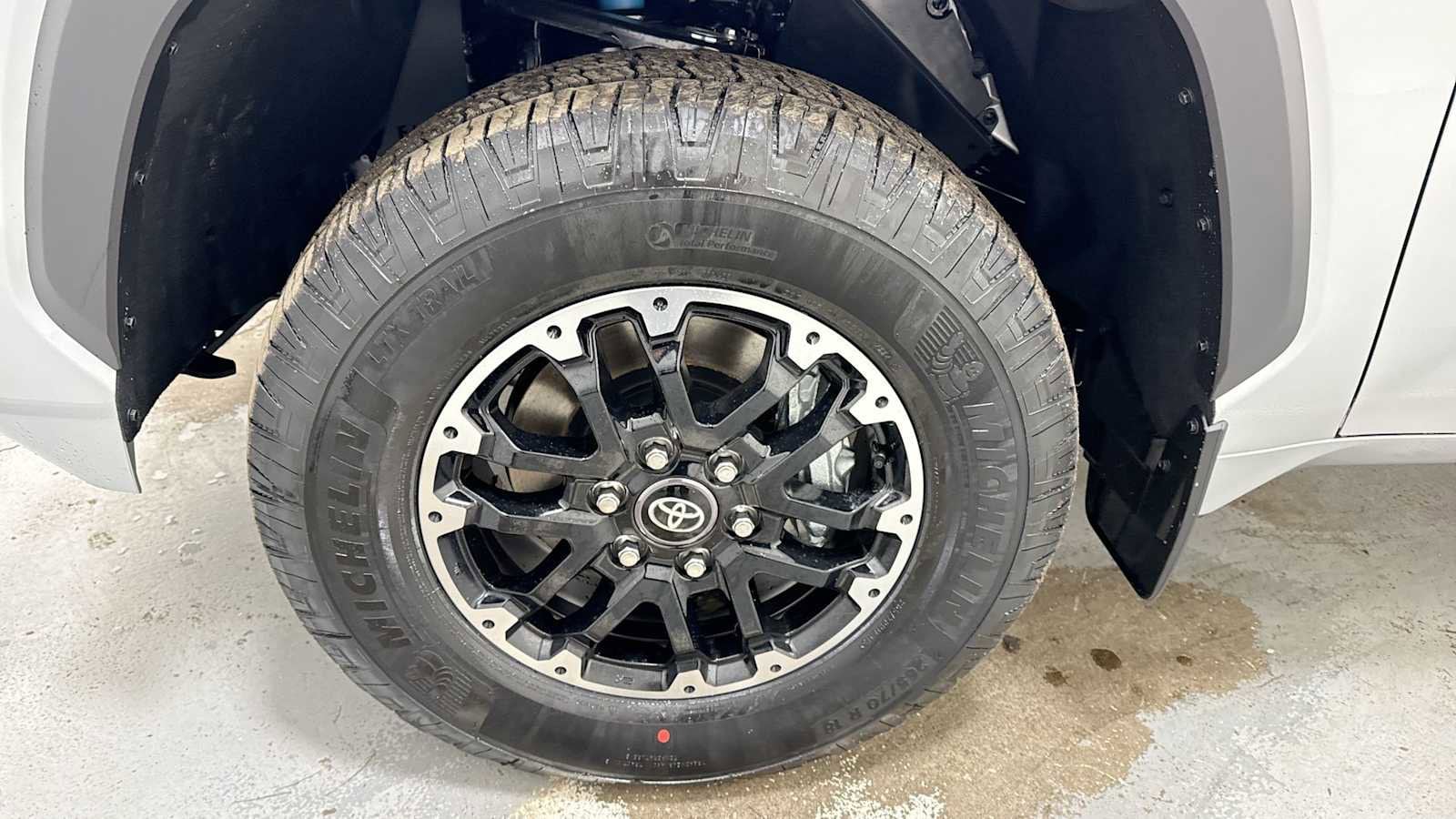 Thumbnail: 2025 Toyota Tundra - 10