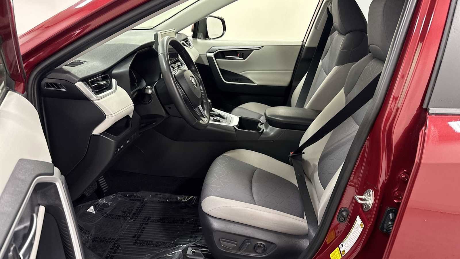 Thumbnail: 2024 Toyota RAV4 - 13