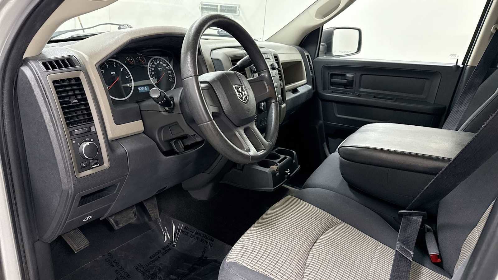 2010 Dodge Ram 1500 ST 12
