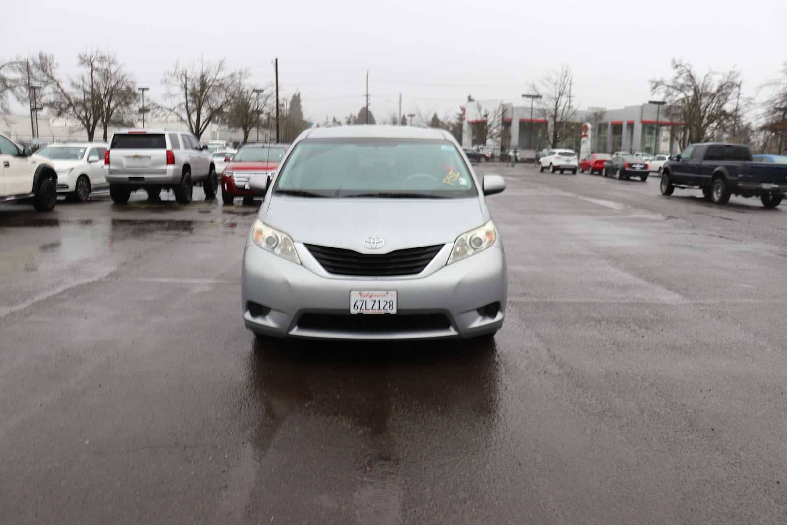 Thumbnail: 2013 Toyota Sienna - 2