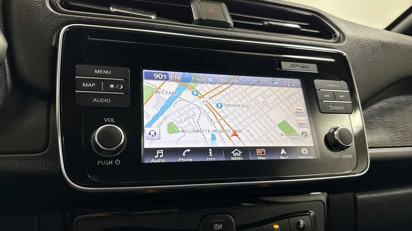 Thumbnail: 2018 Nissan Leaf - 20