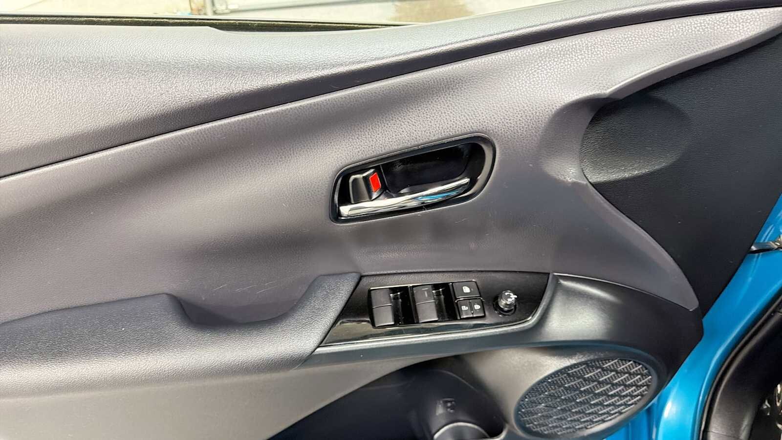 Thumbnail: 2021 Toyota Prius Prime - 15
