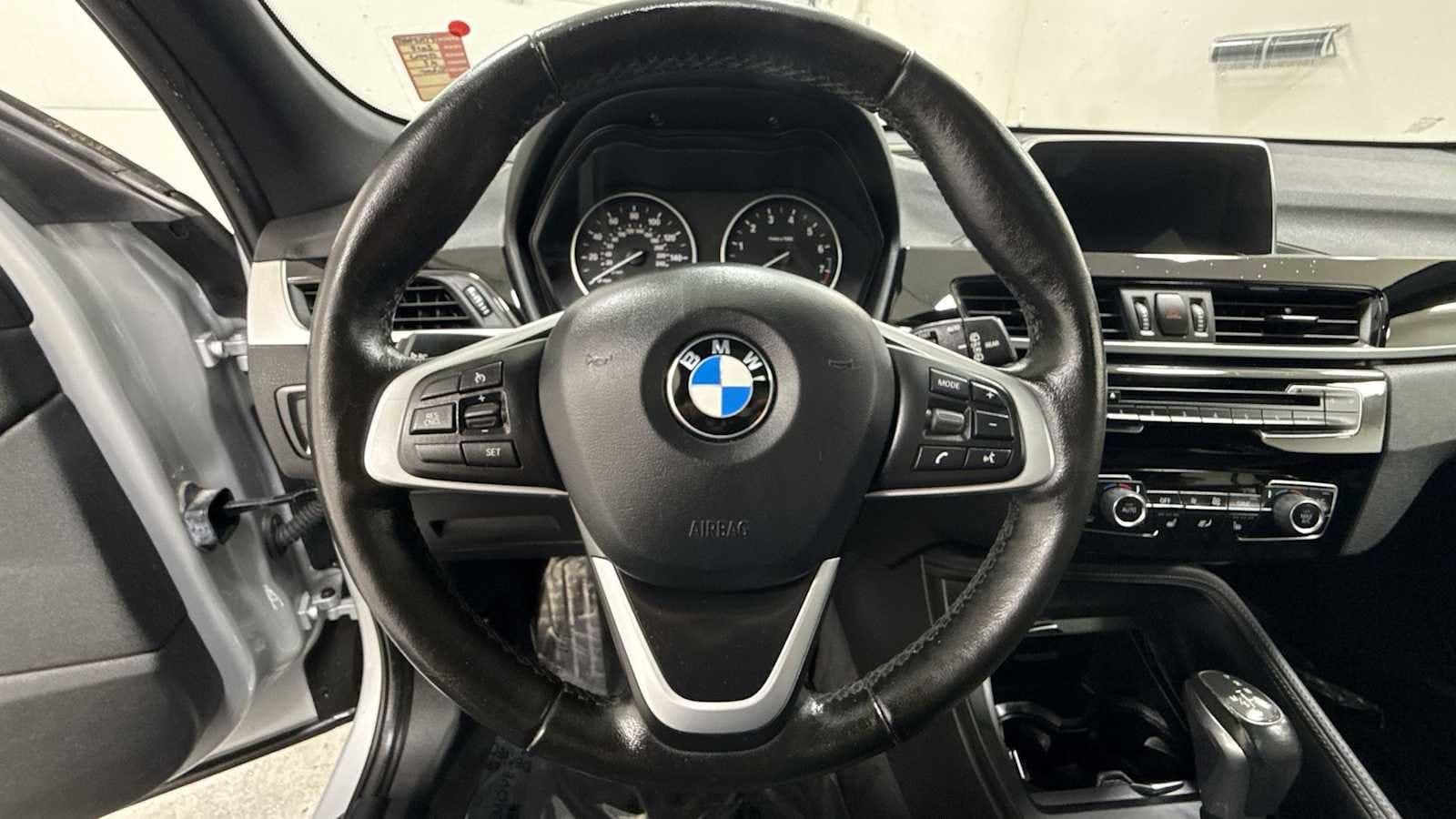 Thumbnail: 2018 BMW X1 - 16