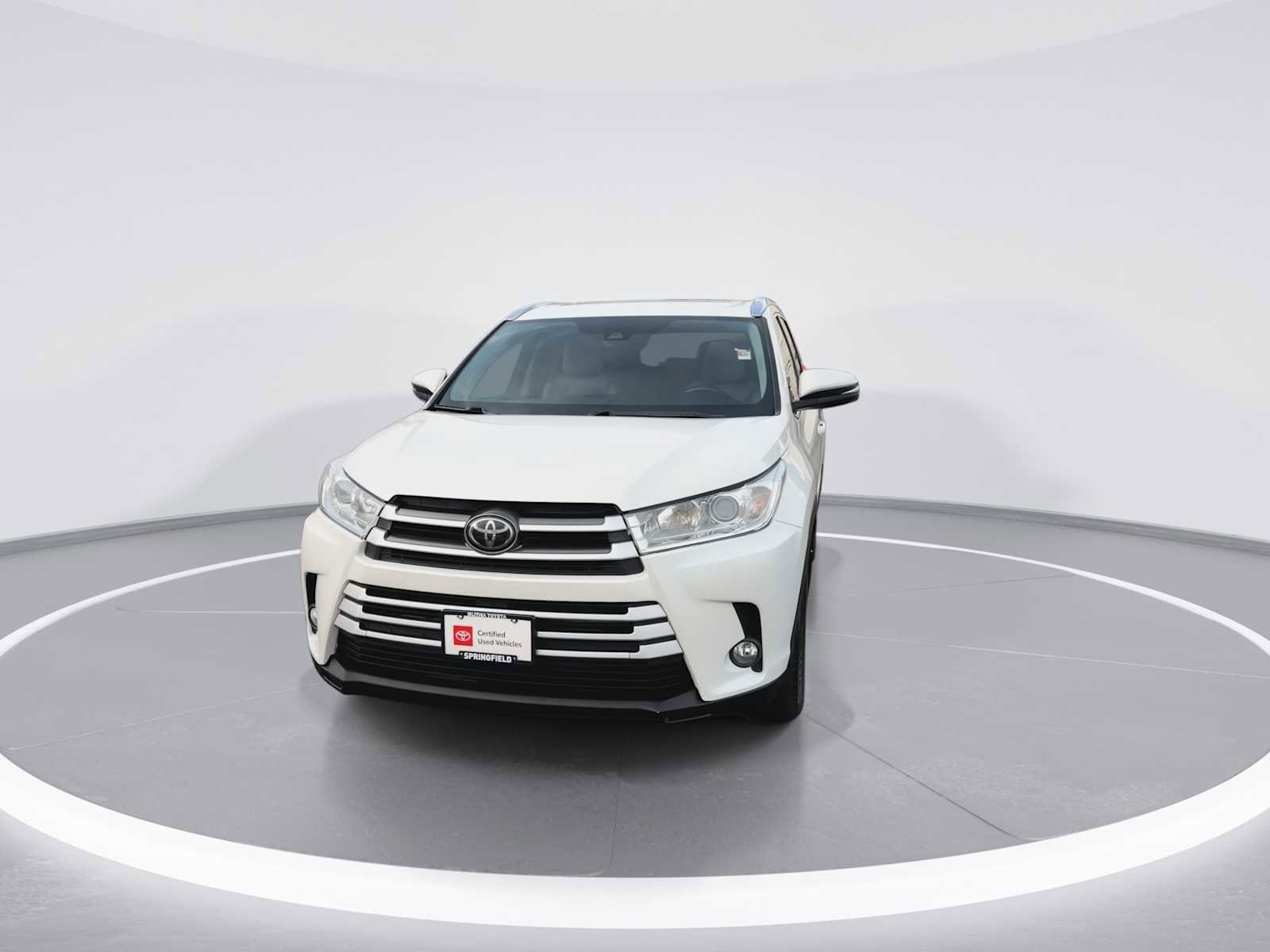 Thumbnail: 2017 Toyota Highlander - 3