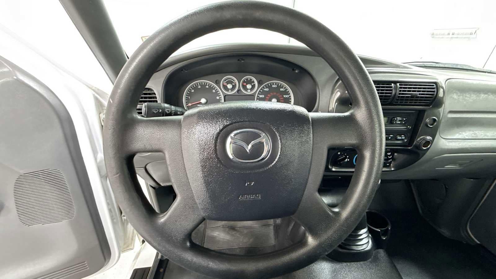 Thumbnail: 2009 Mazda Mazda3 - 16