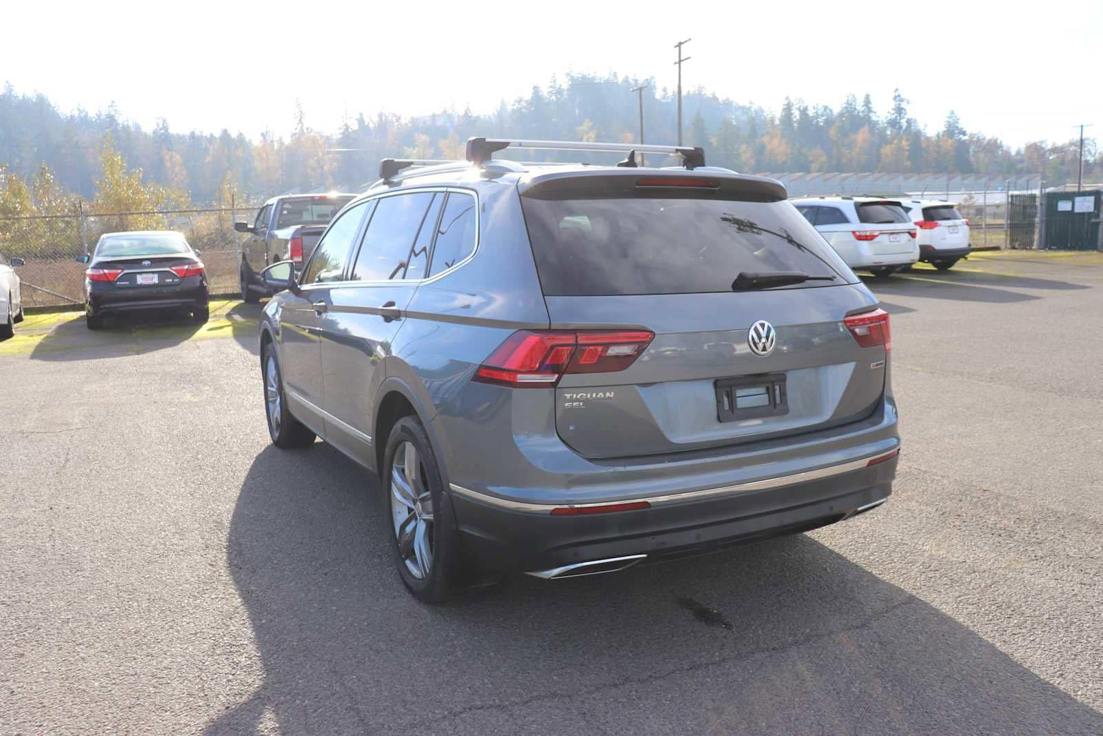 Thumbnail: 2021 Volkswagen Tiguan - 7