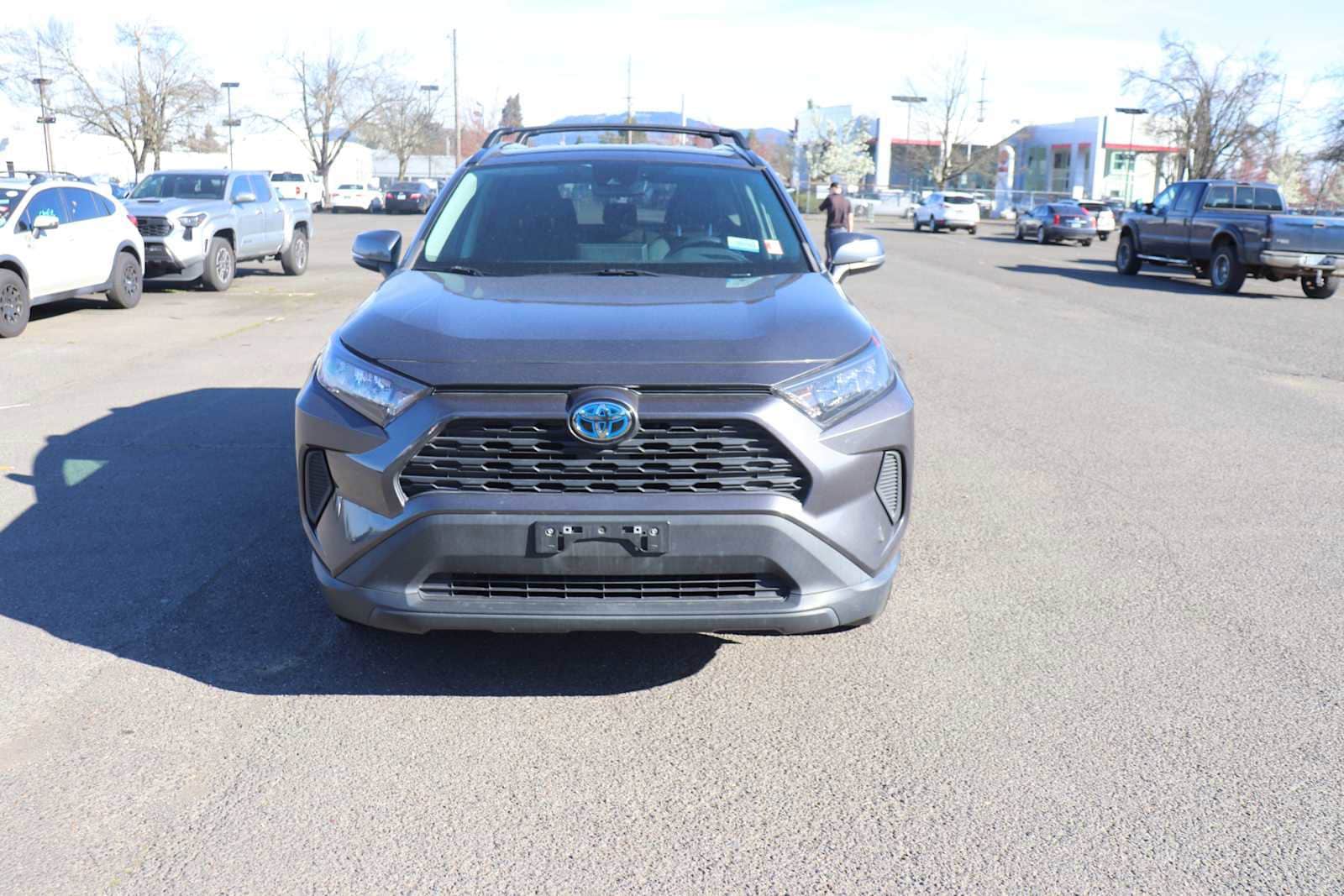 Thumbnail: 2021 Toyota RAV4 - 2