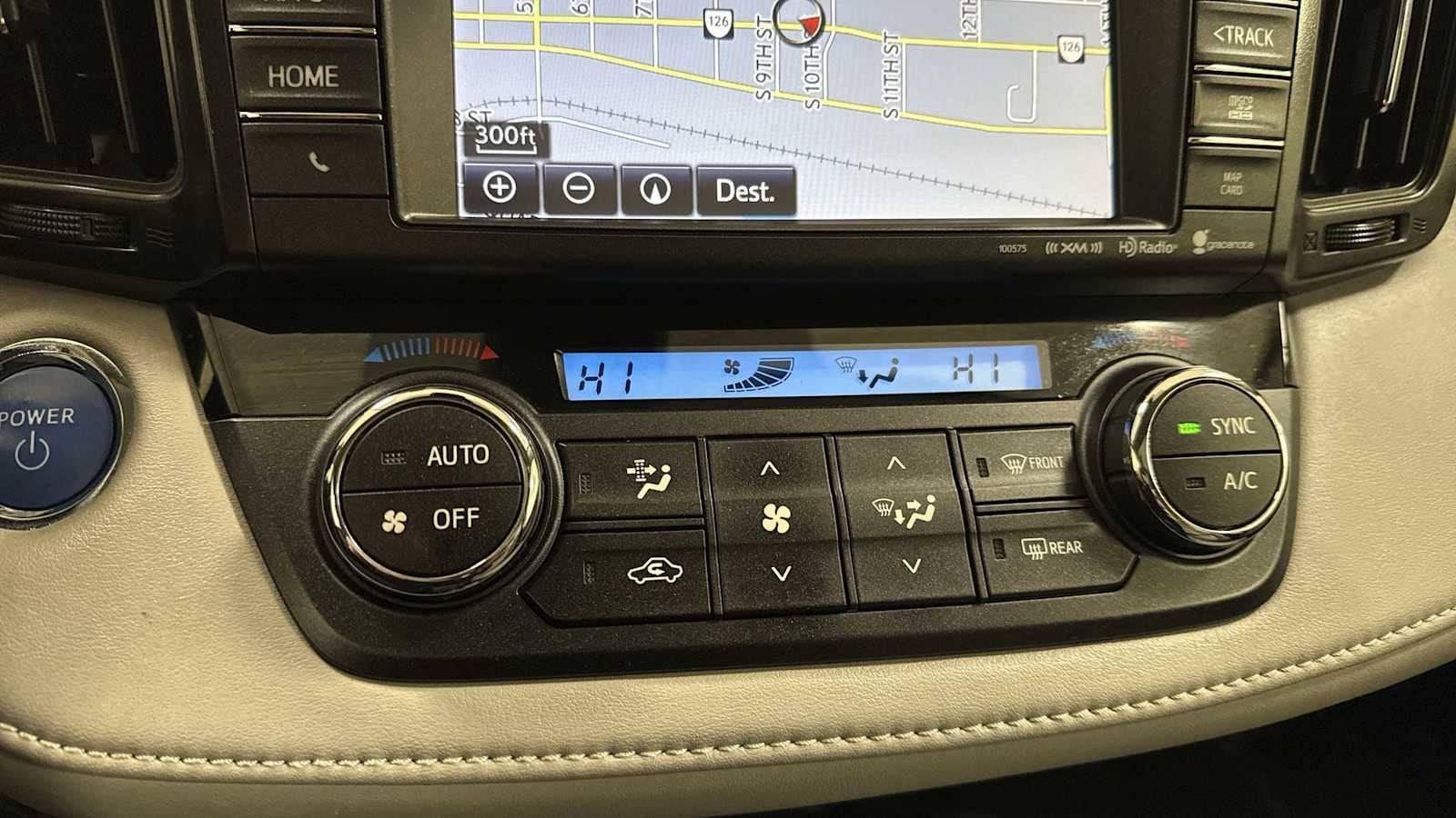 Thumbnail: 2016 Toyota RAV4 - 21