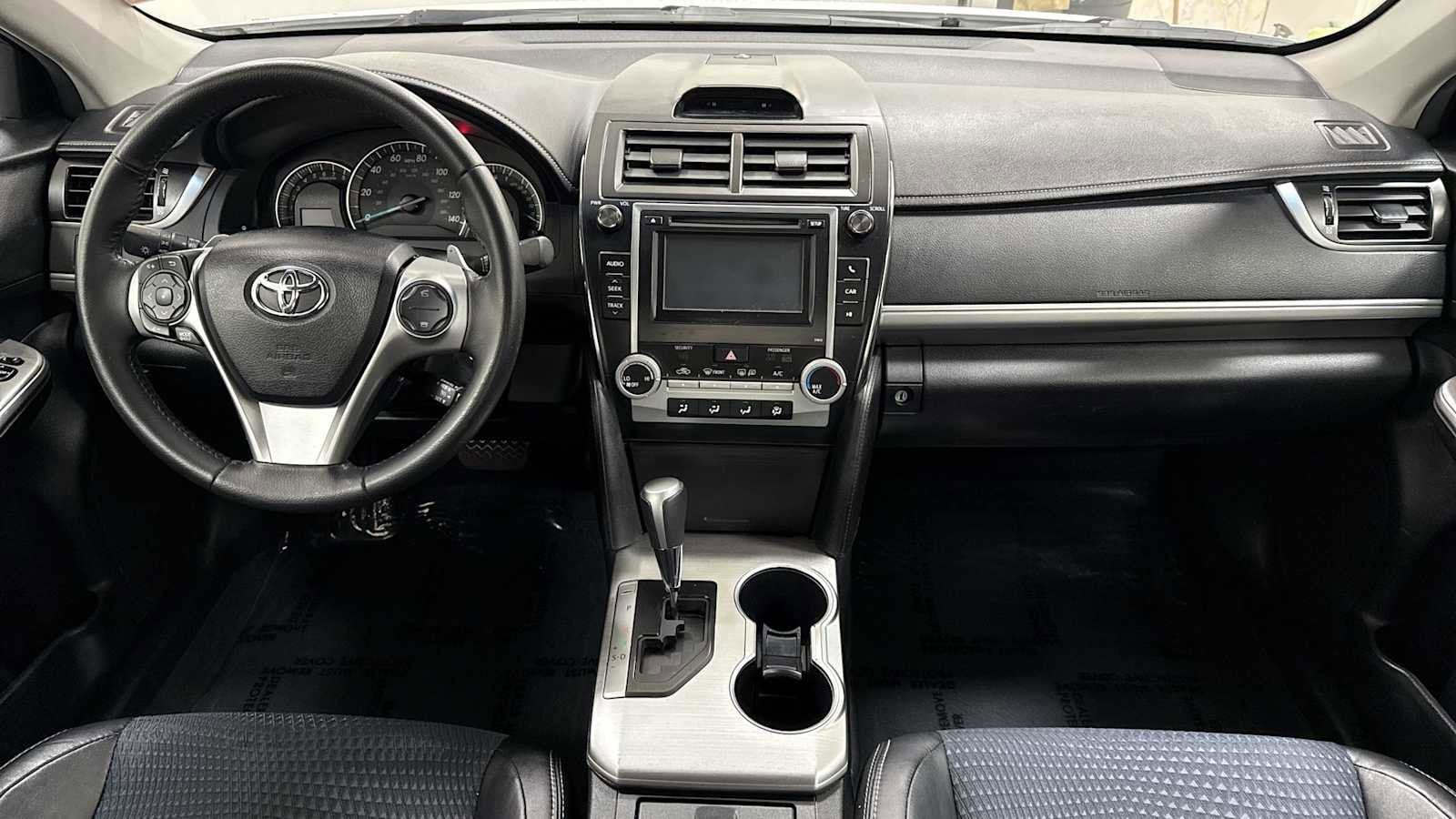 Thumbnail: 2012 Toyota Camry - 24