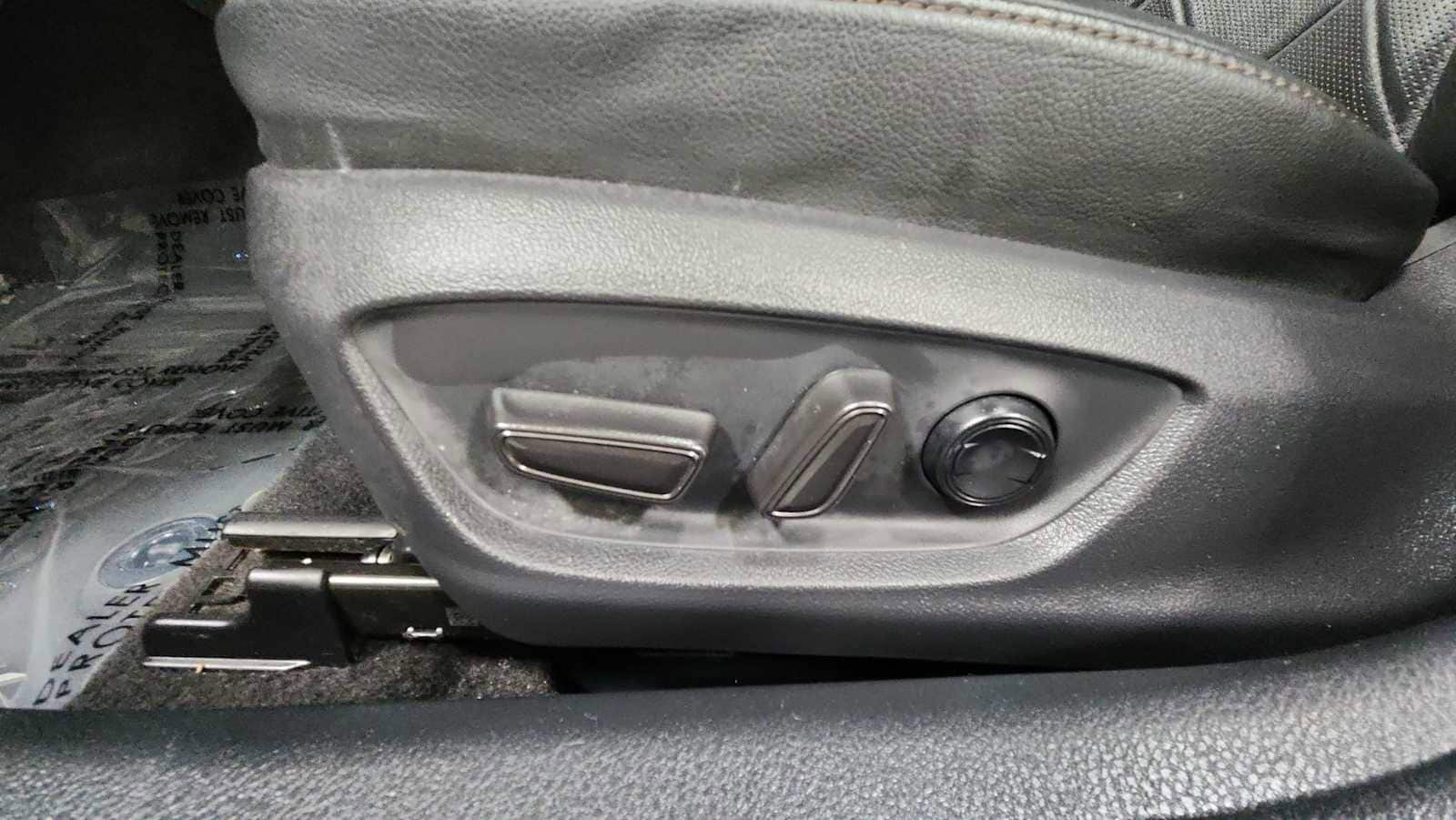 Thumbnail: 2018 Toyota Camry - 14