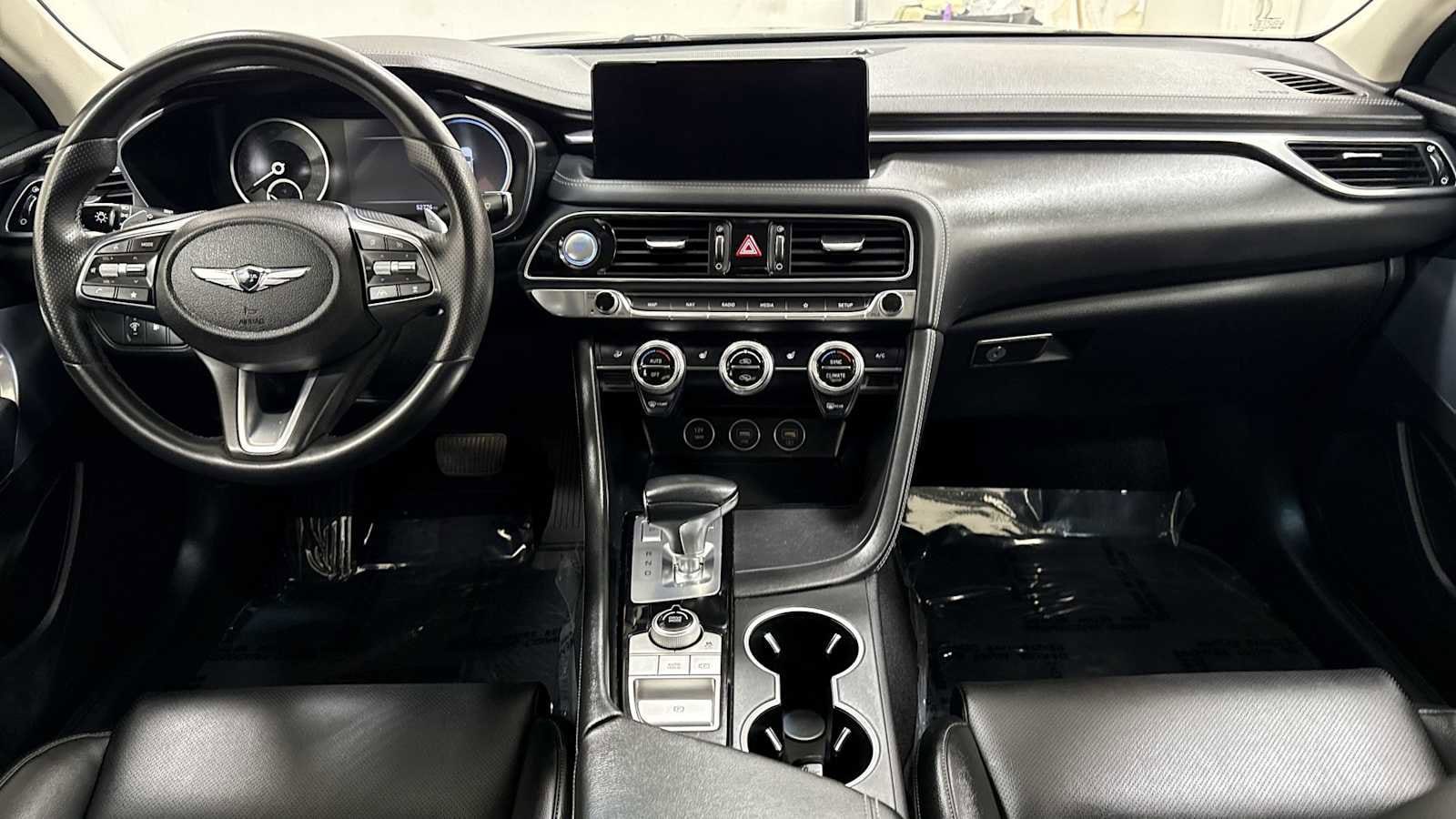 Thumbnail: 2022 Genesis G70 - 26