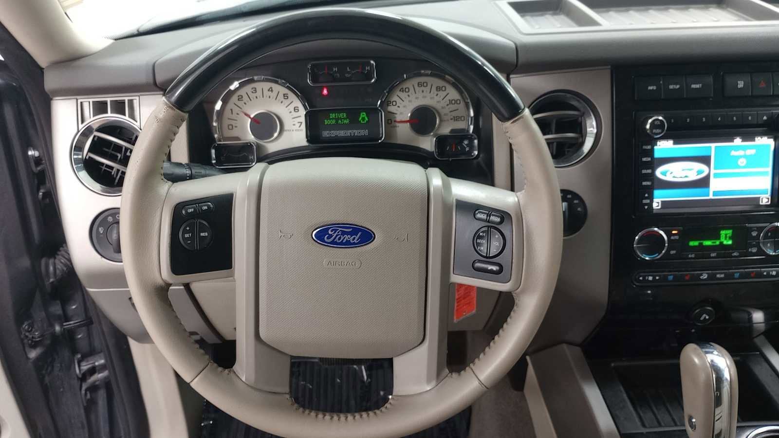 Thumbnail: 2014 Ford Expedition - 16