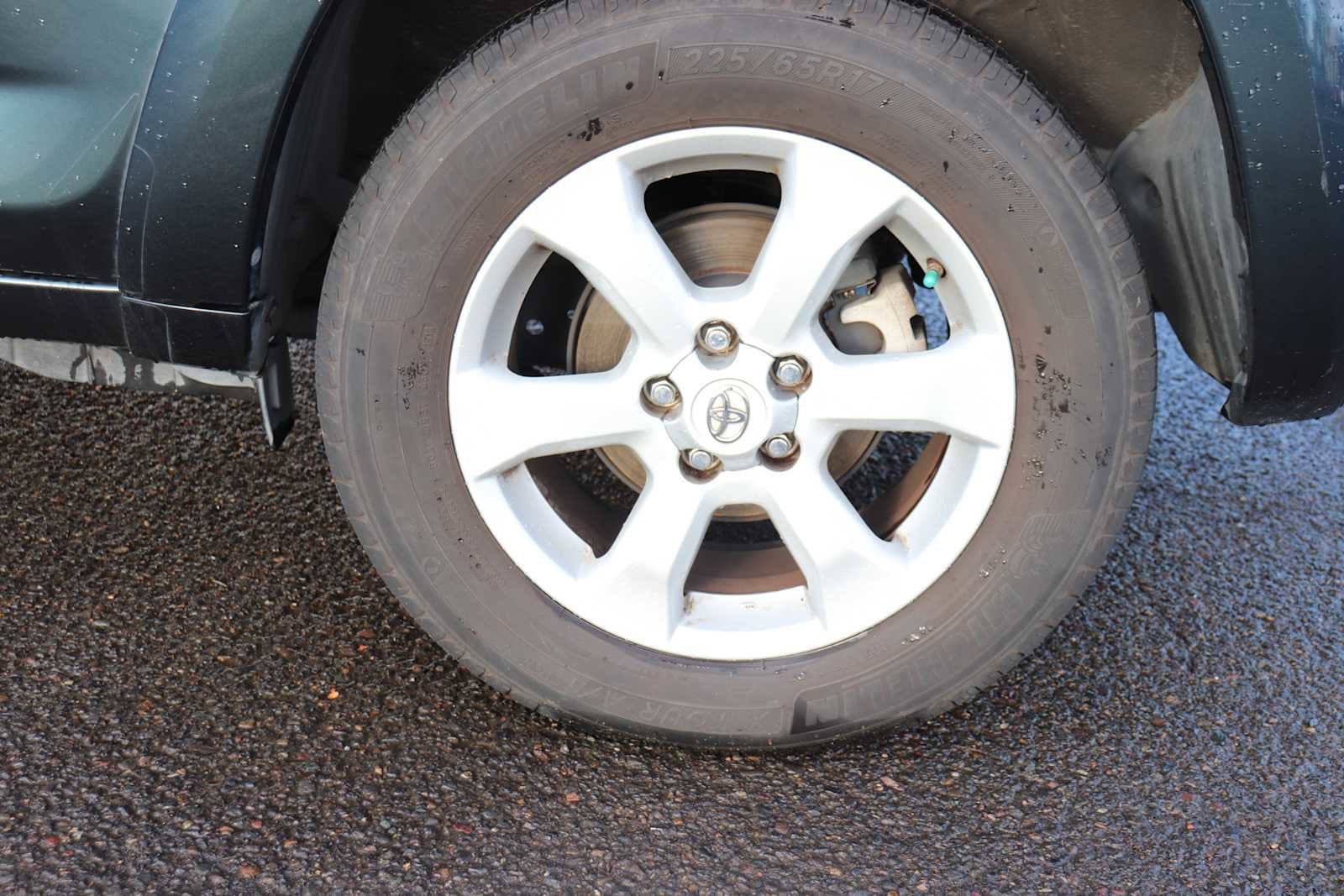 Thumbnail: 2012 Toyota RAV4 - 9