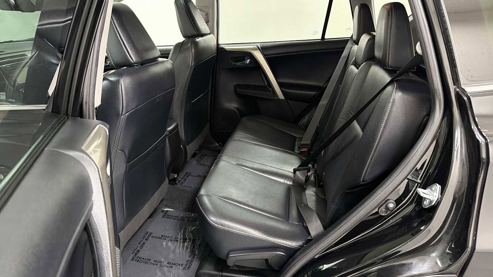 Thumbnail: 2015 Toyota RAV4 - 25