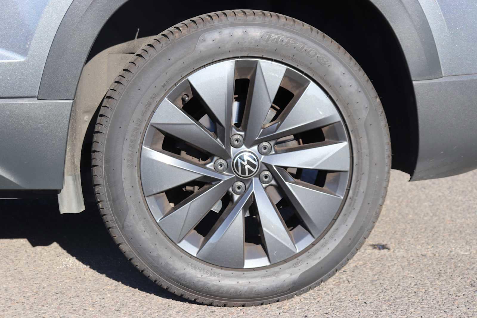Thumbnail: 2022 Volkswagen Taos - 9