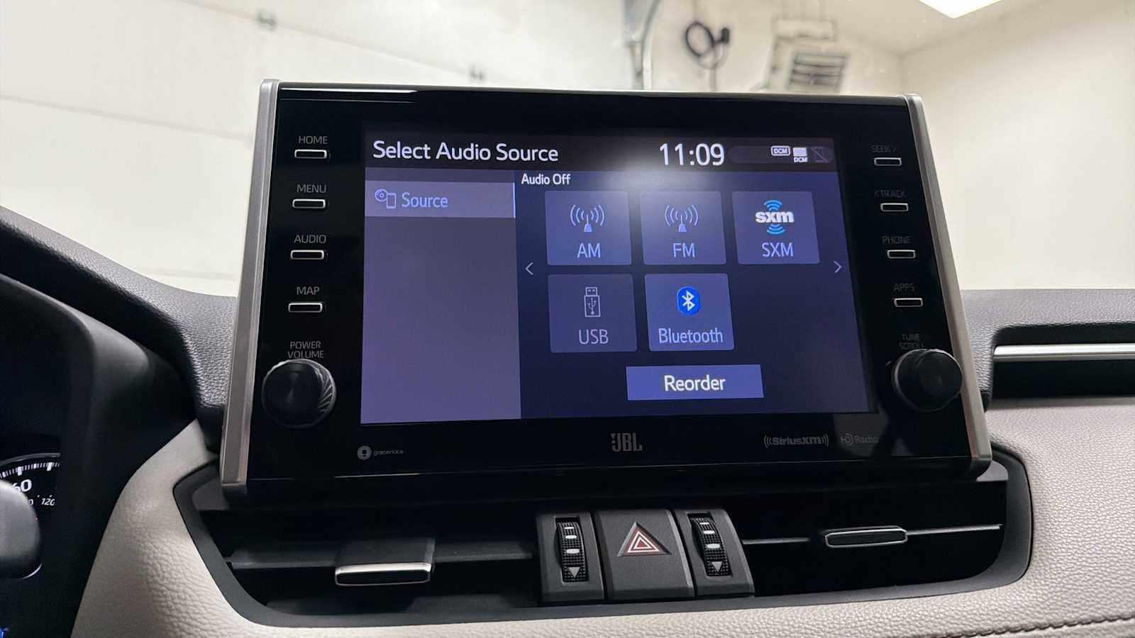 Thumbnail: 2022 Toyota RAV4 - 18