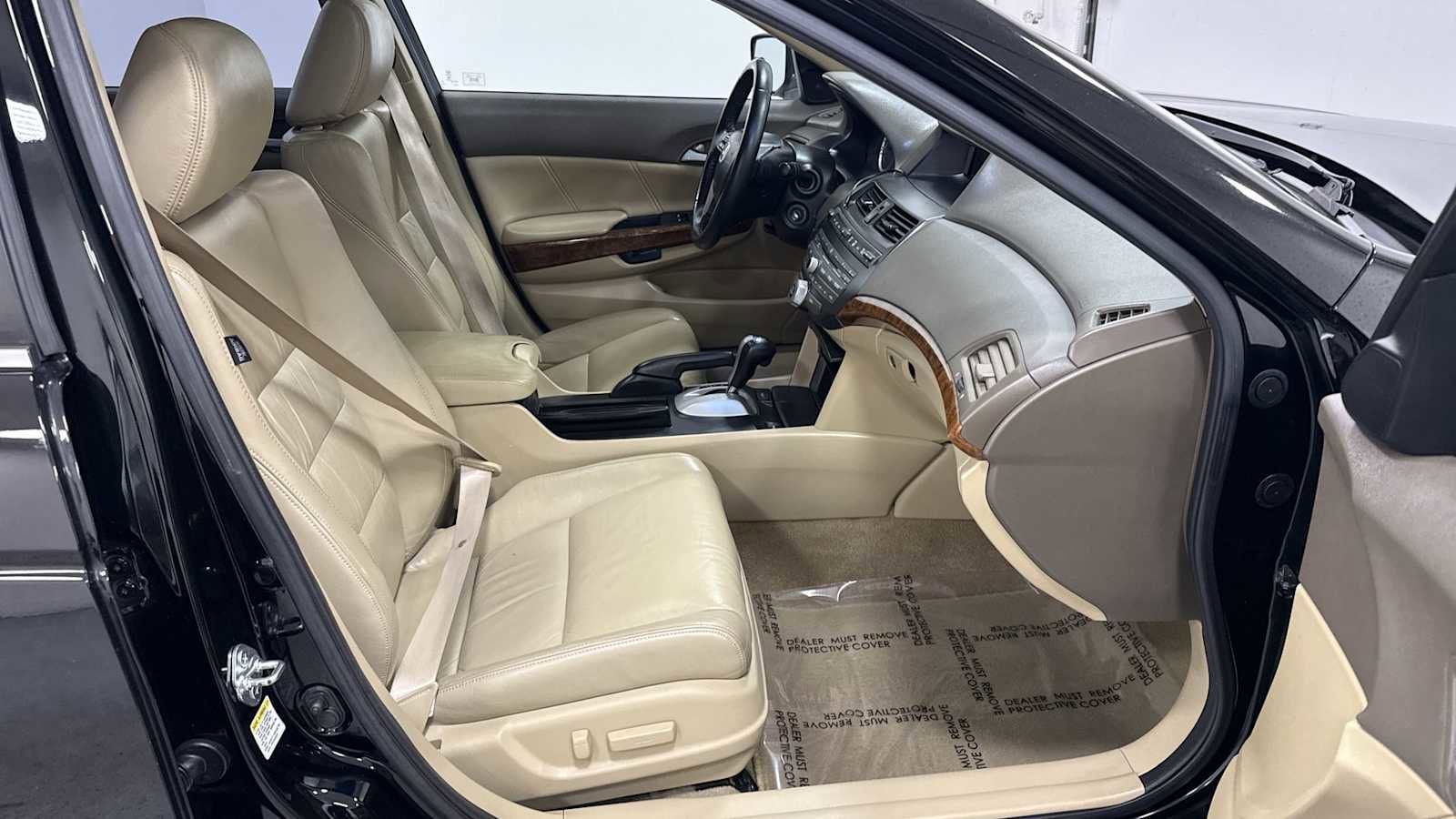 Thumbnail: 2010 Honda Accord - 28