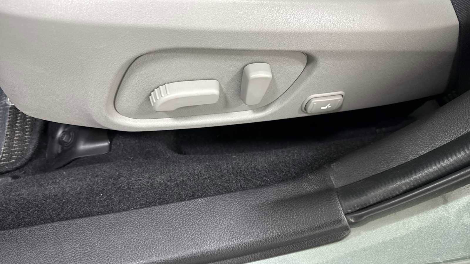 Thumbnail: 2015 Subaru Forester - 14