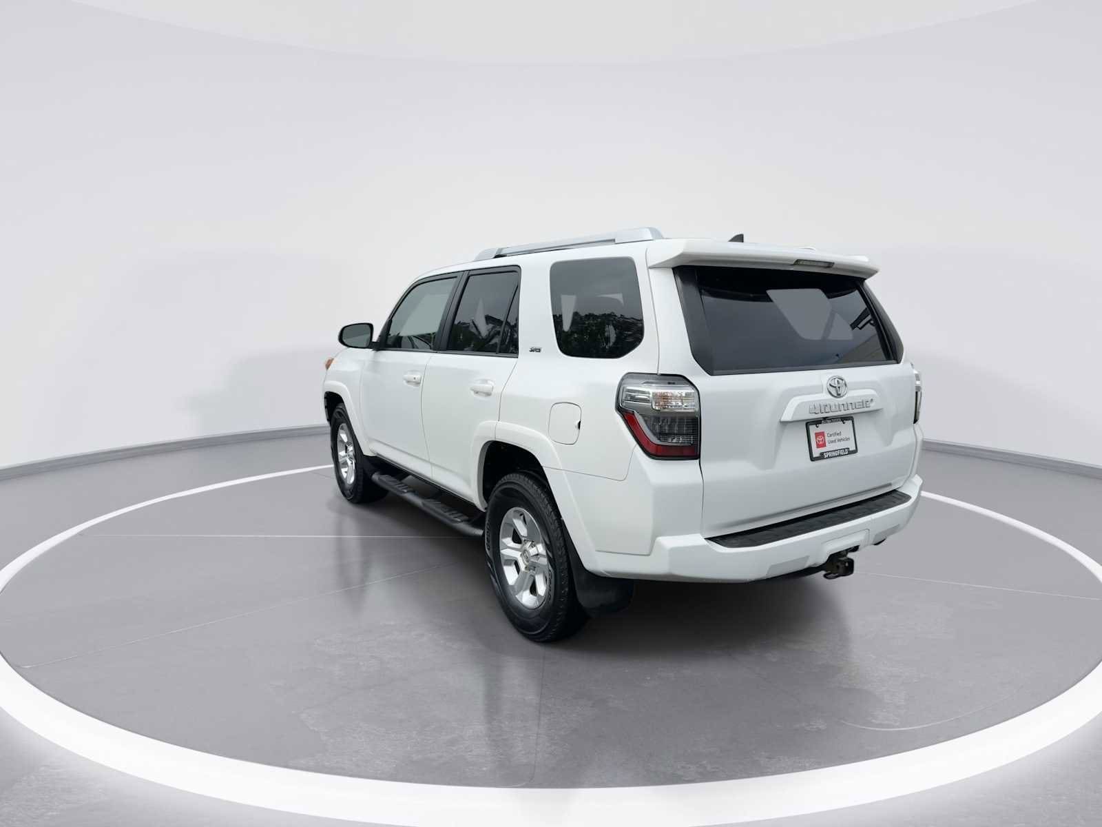Thumbnail: 2016 Toyota 4Runner - 6