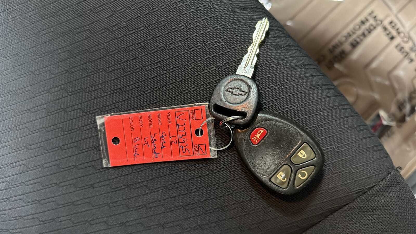 Thumbnail: 2012 Chevrolet Silverado 1500 - 30