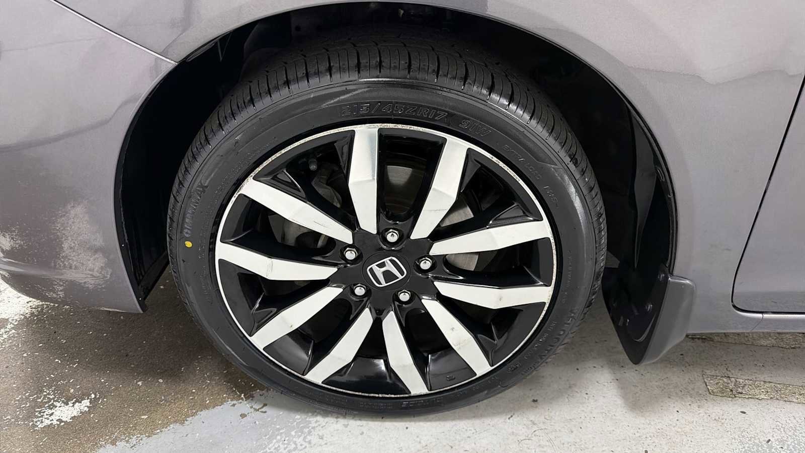 Thumbnail: 2015 Honda Civic - 10