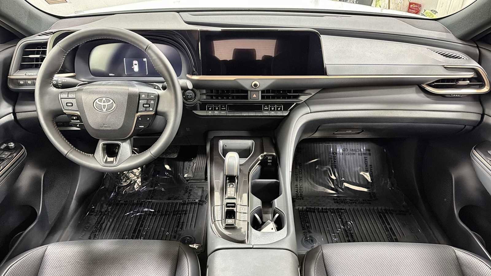 Thumbnail: 2025 Toyota Crown Signia - 26