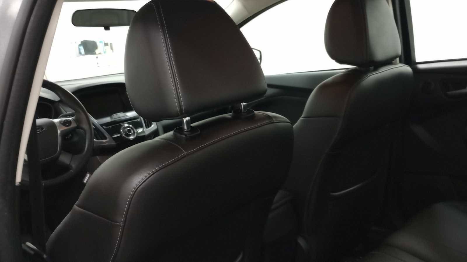 Thumbnail: 2014 Ford Focus - 25