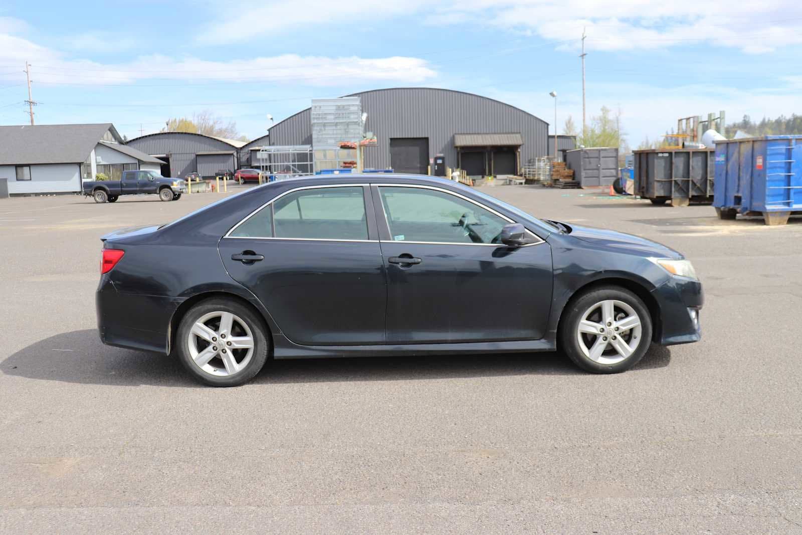 Thumbnail: 2014 Toyota Camry - 4