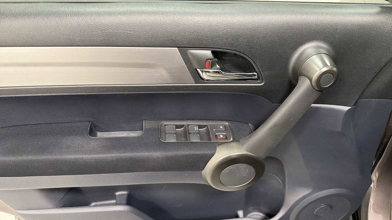 Thumbnail: 2011 Honda CR-V - 15