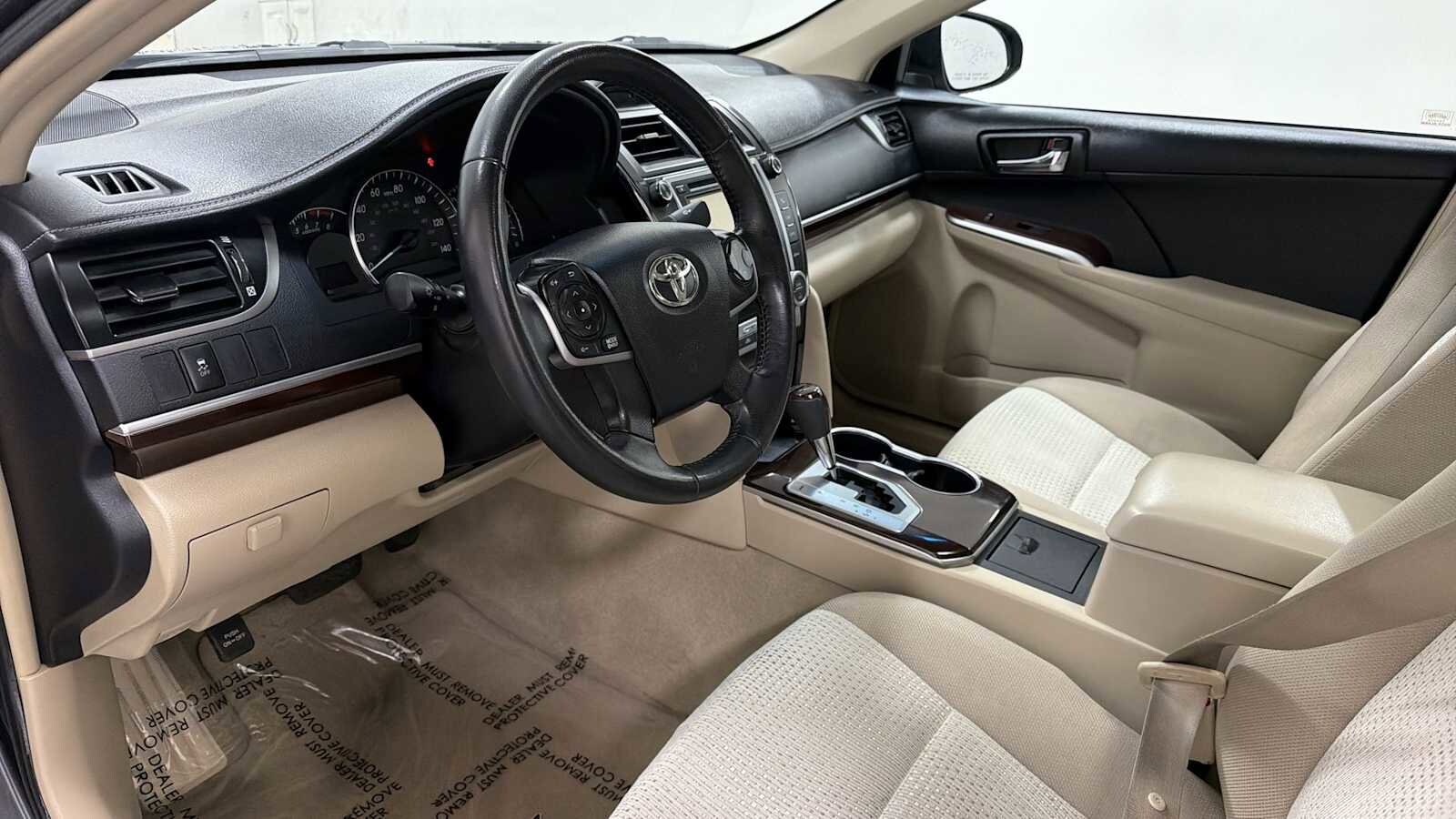 Thumbnail: 2013 Toyota Camry - 12