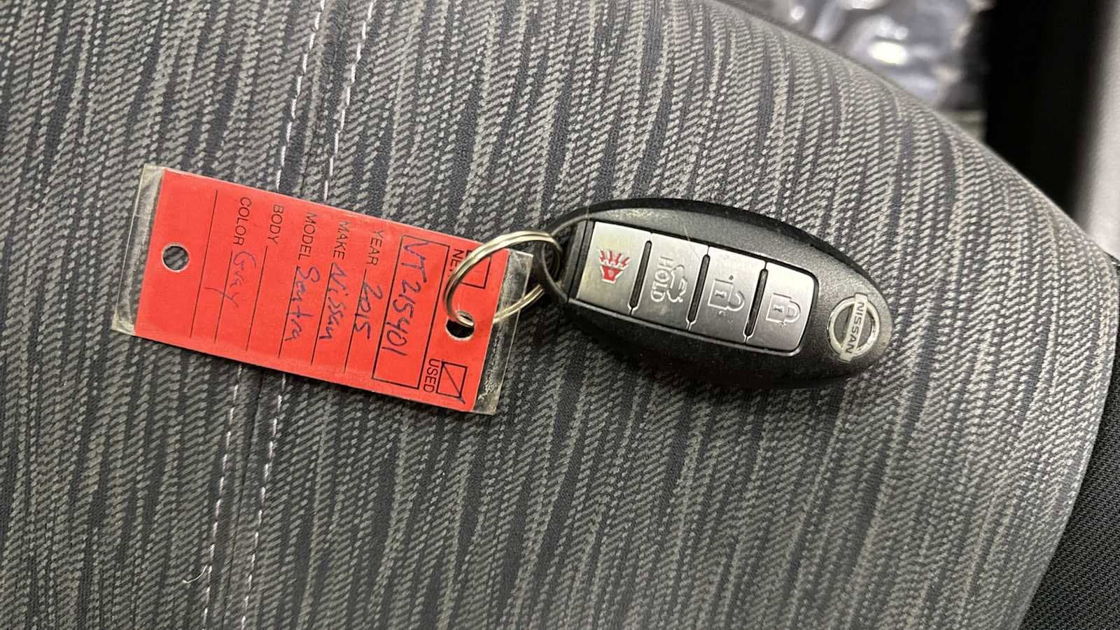 Thumbnail: 2015 Nissan Sentra - 30