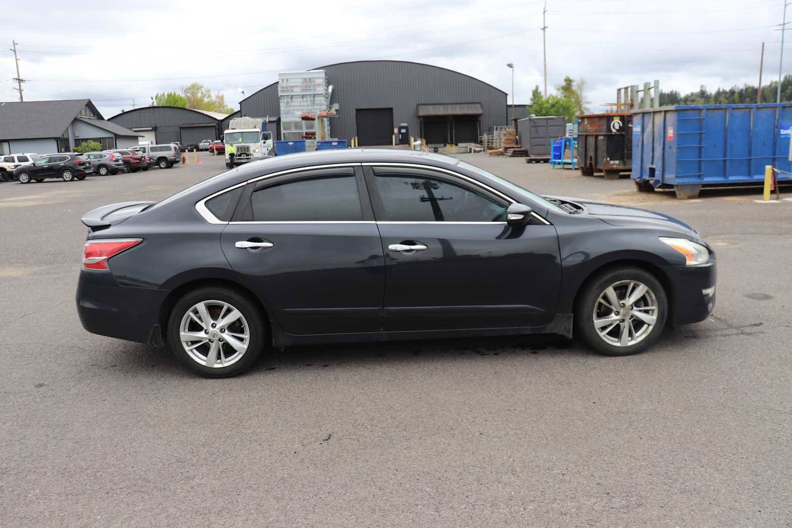 Thumbnail: 2014 Nissan Altima - 4