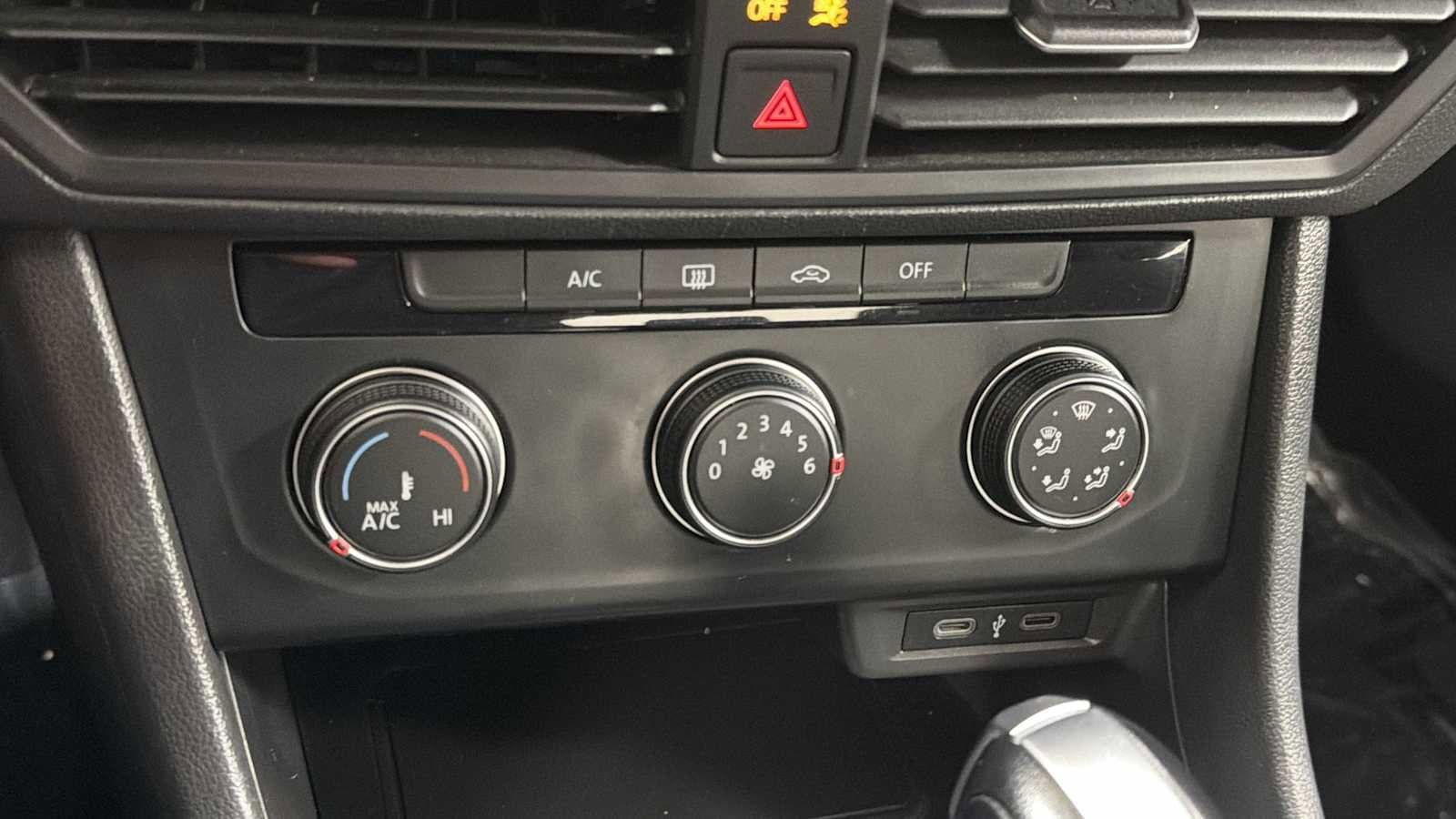 Thumbnail: 2021 Volkswagen Jetta - 19