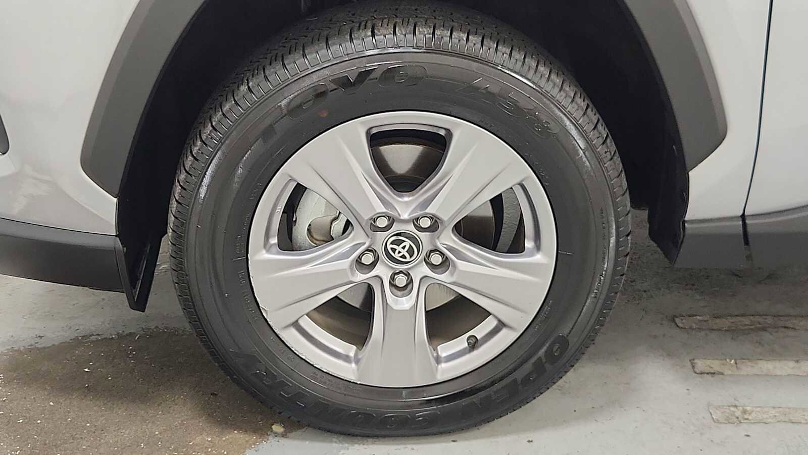 Thumbnail: 2025 Toyota RAV4 - 10