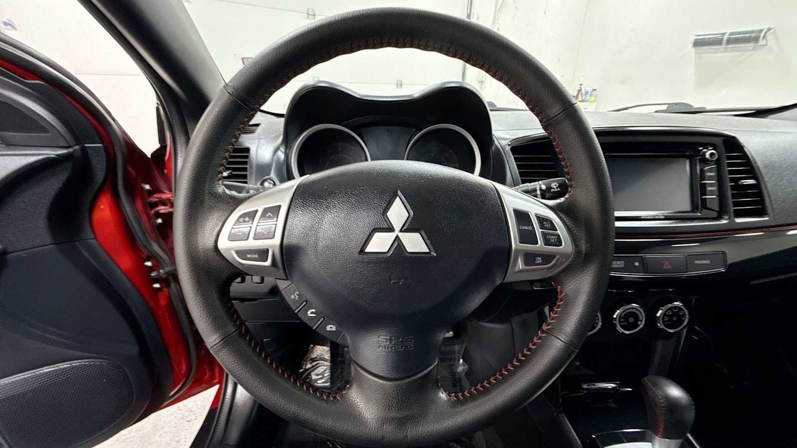 Thumbnail: 2017 Mitsubishi Lancer - 16