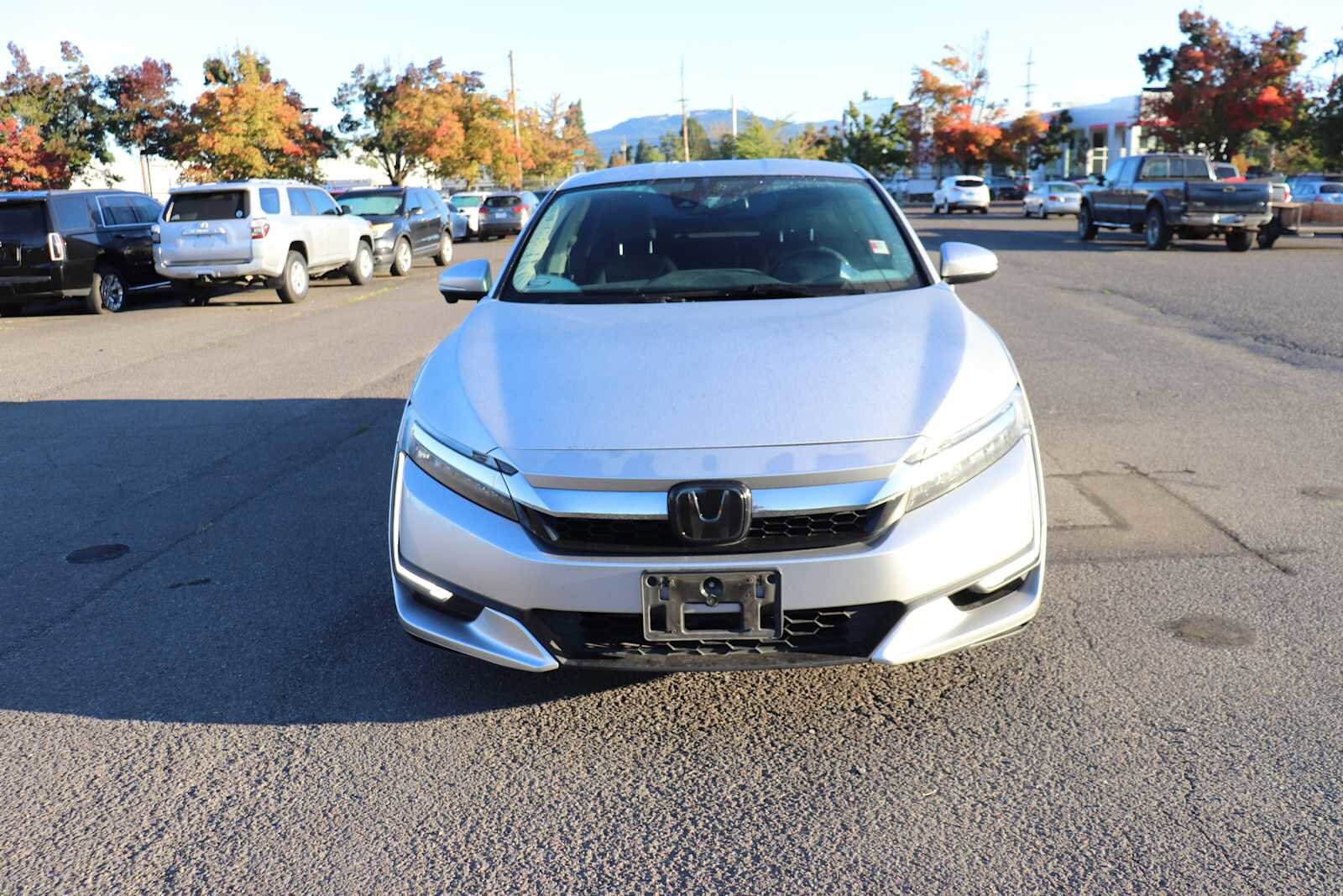 2018 Honda Clarity Plug-In Hybrid Touring photo 2