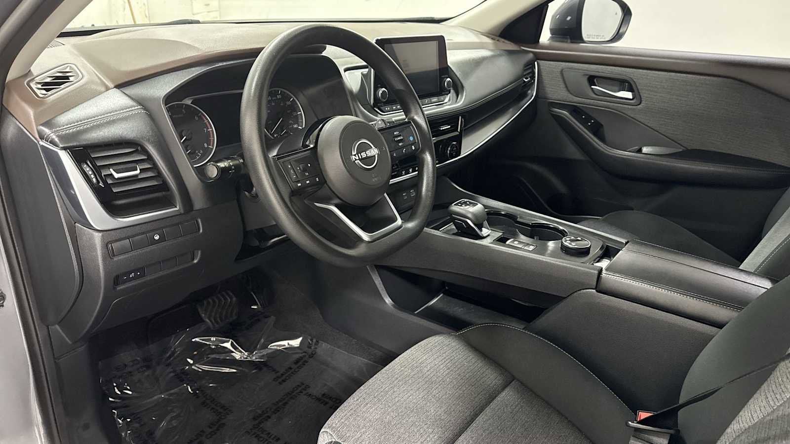 Thumbnail: 2022 Nissan Rogue - 12