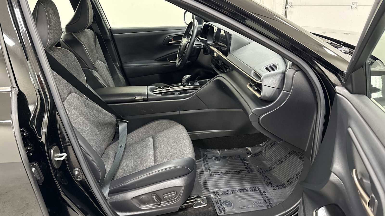 Thumbnail: 2024 Toyota Crown - 29