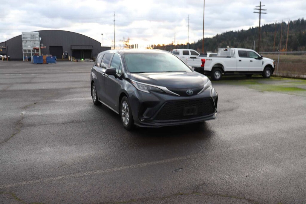 Used 2021 Toyota Sienna XSE 7 Passenger Van