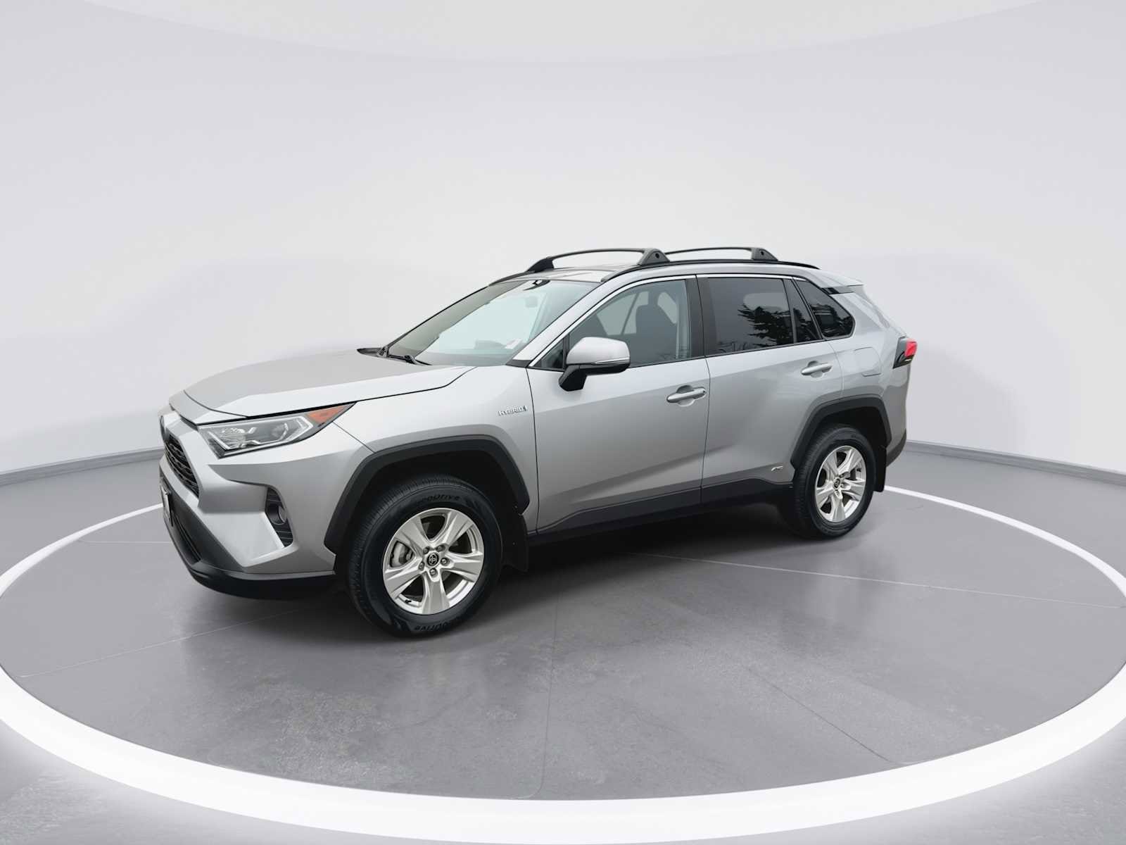 Thumbnail: 2021 Toyota RAV4 - 4