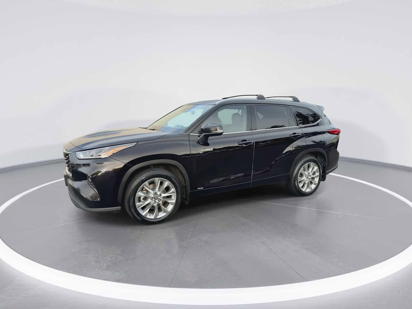 Thumbnail: 2021 Toyota Highlander - 4