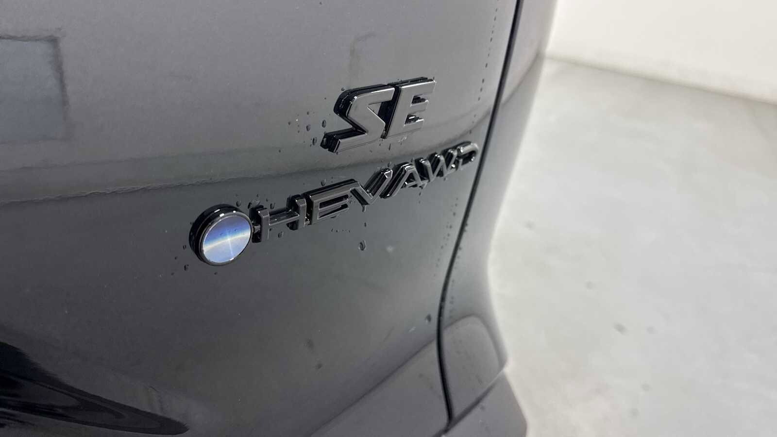 Thumbnail: 2025 Toyota Corolla Cross - 29