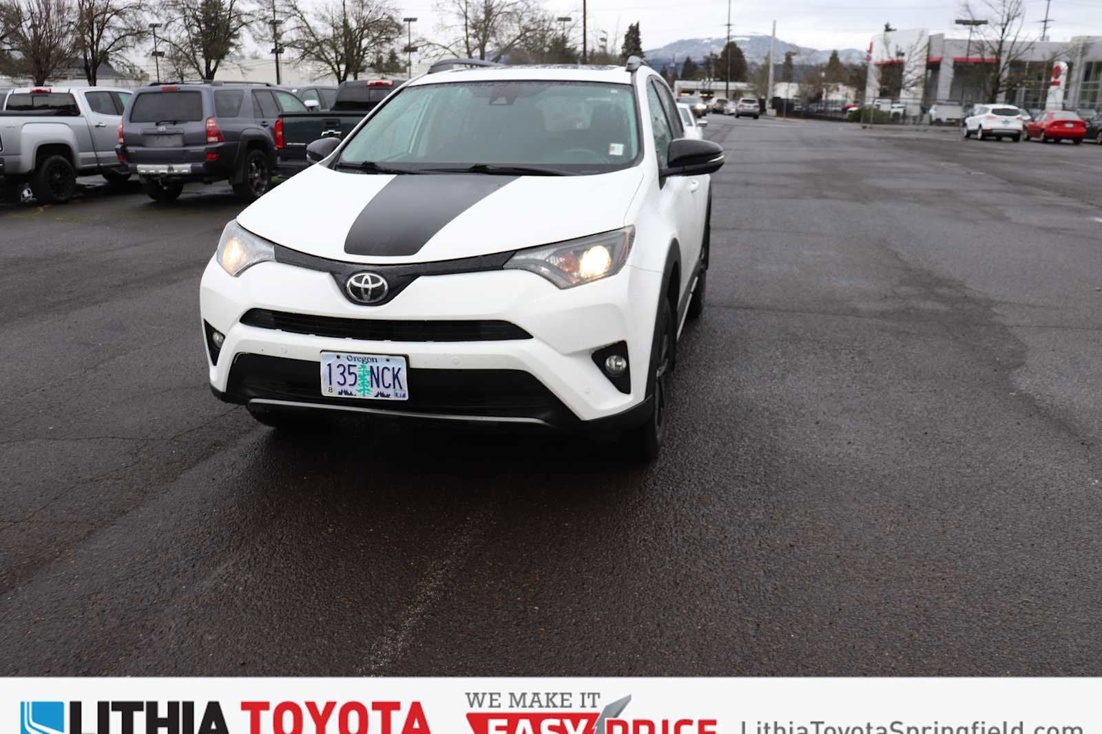 Thumbnail: 2018 Toyota RAV4 - 1