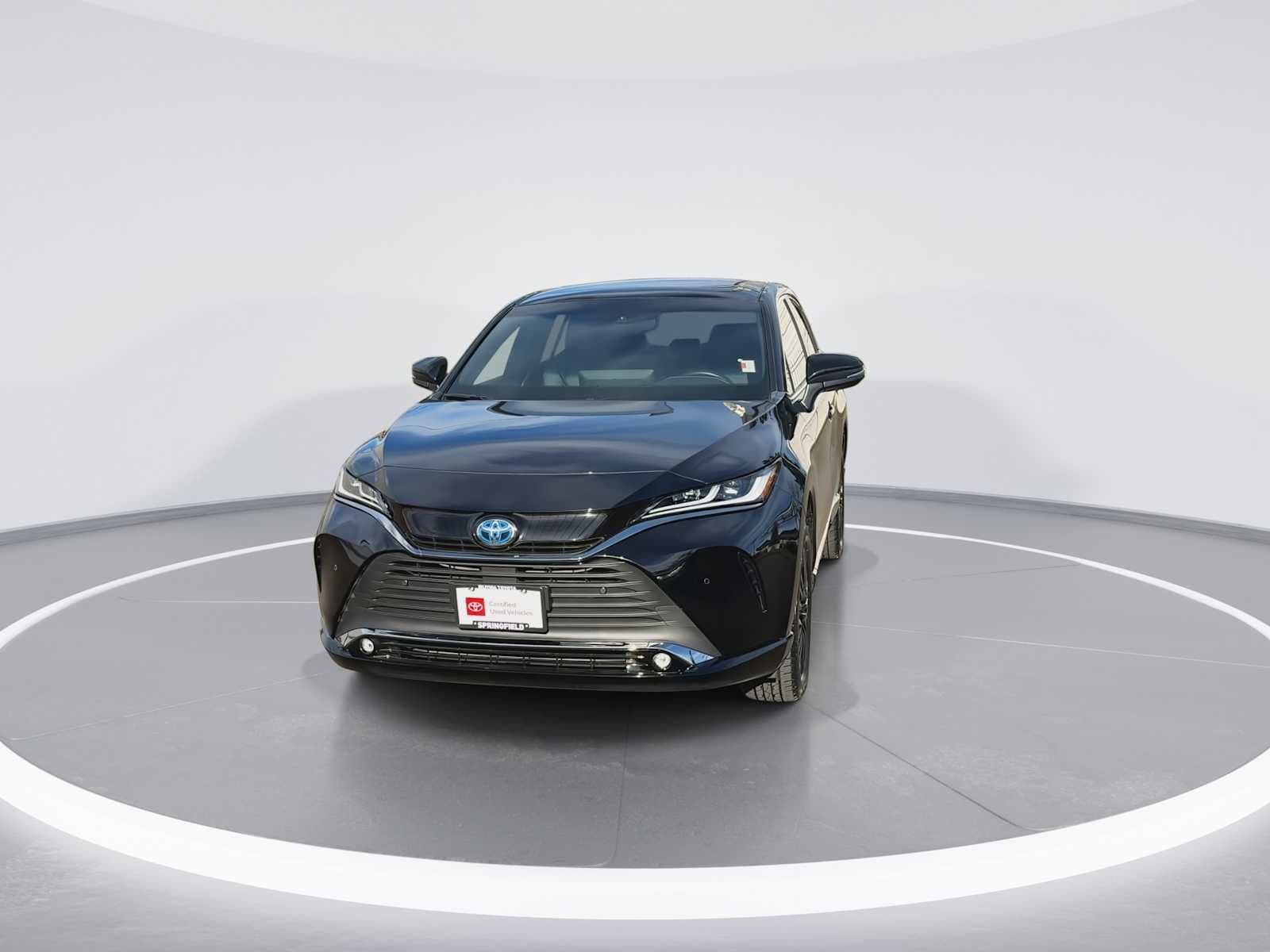 Thumbnail: 2023 Toyota Venza - 3