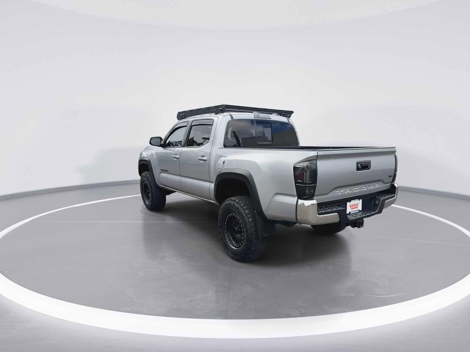 Thumbnail: 2017 Toyota Tacoma - 5