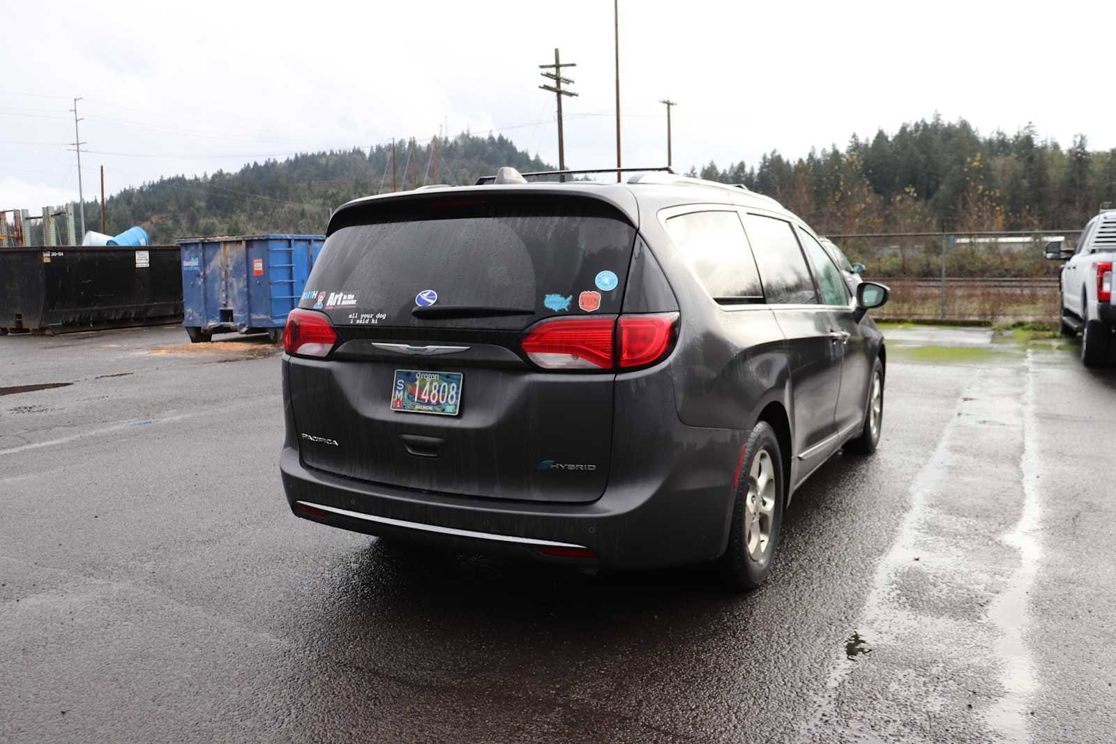 Thumbnail: 2018 Chrysler Pacifica - 5