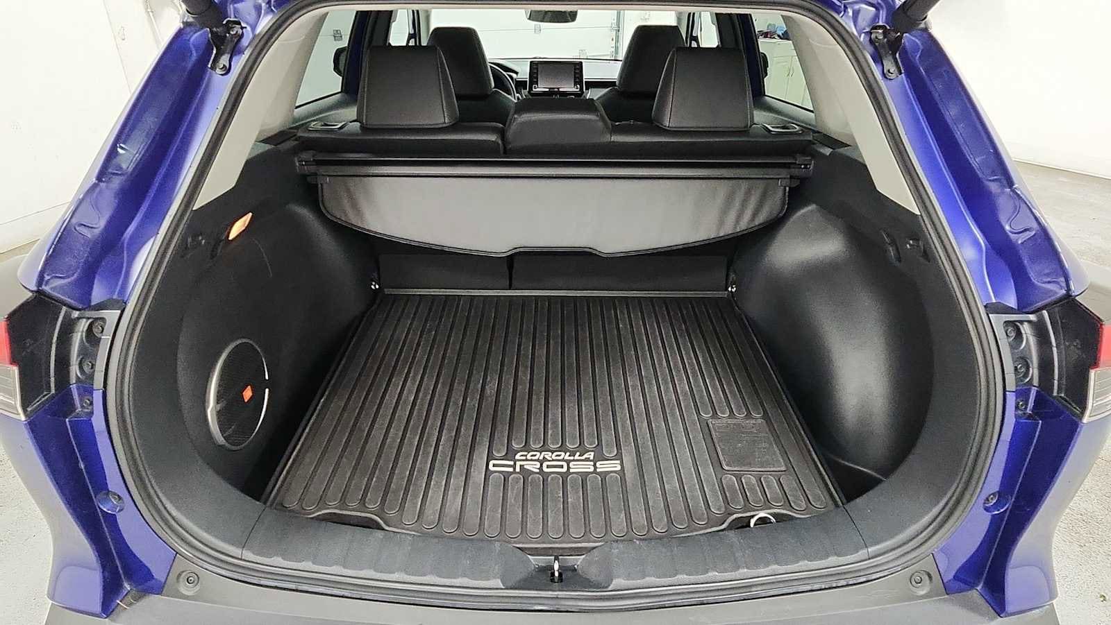 Thumbnail: 2022 Toyota Corolla Cross - 28