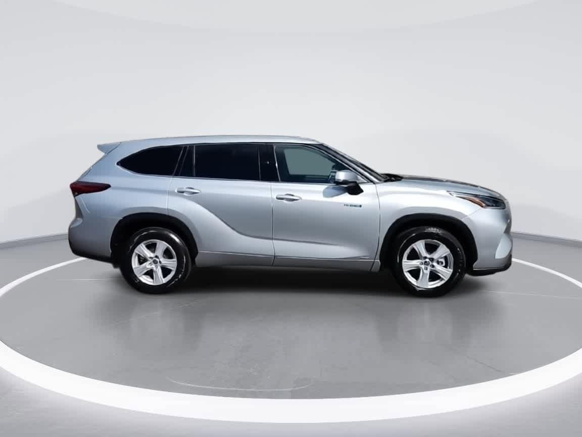 Thumbnail: 2021 Toyota Highlander - 9