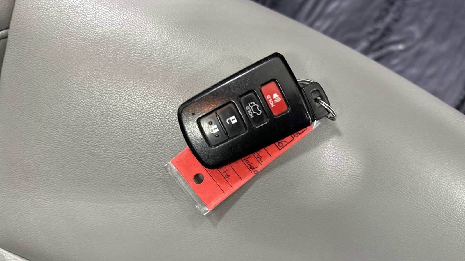 Thumbnail: 2019 Toyota Highlander - 33